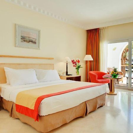 The Hotel Grace Place Inn Nueva Delhi Exterior foto