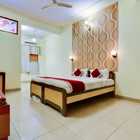 The Hotel Grace Place Inn Nueva Delhi Exterior foto